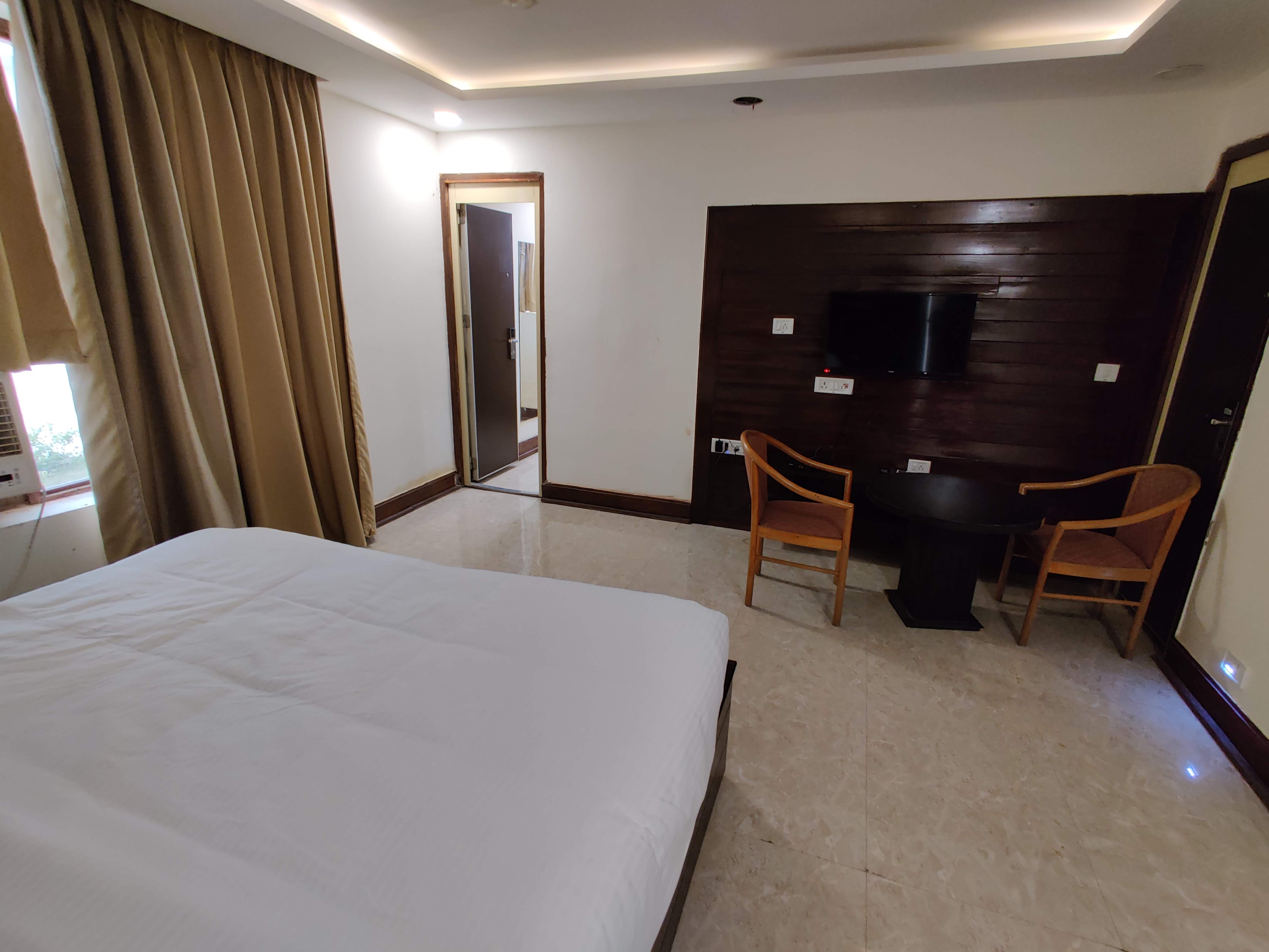 Family Room 3